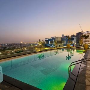 Burj Khalifa View Luxury 1BR Business Bay
