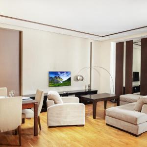 Elegant 2BR l 2BA Apartment in Central Yerevan near Seasons Park