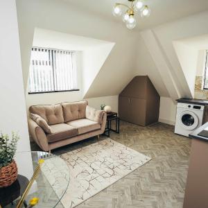 Hen & Chickens Luxury Apartments, Free Parking, By DerBnB