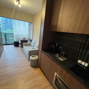 Suite 515