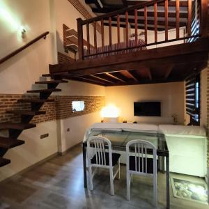 COSY DOUBLE ROOM + PRIVATE BATHROOM SEVILLA CENTER