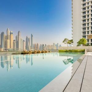 Escape24 Luxury 1BR with Sea View and Beach Access, Dubai Harbour