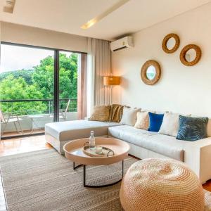 Luxury Suite at 5-Star Scenic Resort & Escape