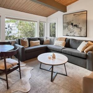 Aspenwood Studio plus Loft - J12