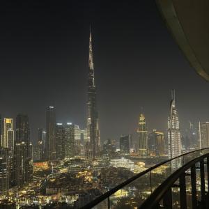 Full BurjKhalifa View - Luxury 2BR in 5Stars Hotel