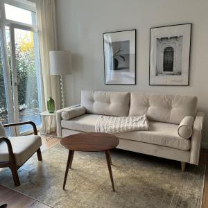 Central chic designer apartment