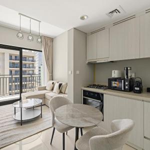 VayK - Stylish 1BR in Business Bay