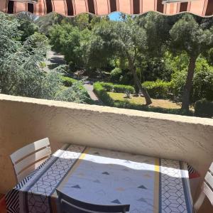 Apartment with balcony near Port of Santa Lucia