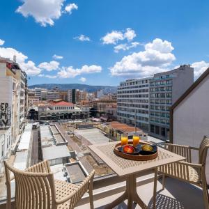 Agora Views
