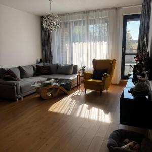 Apartment with Balcony and Parking, Danube & Green View