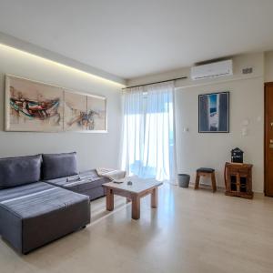 Modern 2BR Apt Alimos Vibes