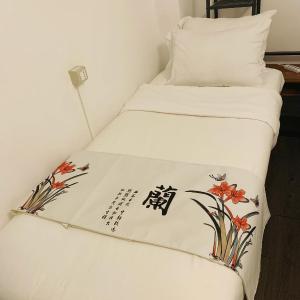 Huawei Dormitory & Private room Milan - 1 min to Metro - Later Check-in After at 19 - no people do not respect the time - no people do not come back for sleep before midnight 24