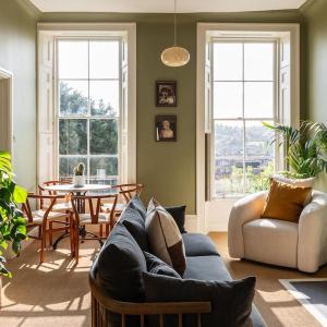 Bladud Buildings - Designer 2-Bed Apartment in Bath - Walk Everywhere