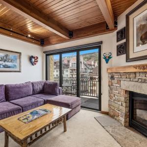 Landmark Vail - Charming Condo for 8 with Resort-style Amenities