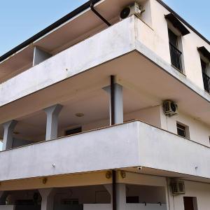 Nice Apartment In Palmi With Wifi