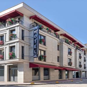 Lenus Hagia Sophia Hotel