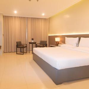 Iloilo Gateway Hotel and Suites by RedDoorz
