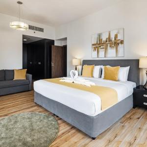 Stunning 5 plus 1 BR Apartment on JBR Beach with Marina View on High Floor Plus Maid's Room, Near Mall, Metro & Cinemas - By Sunkissed Holiday Homes