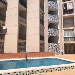 R-6048 Apartamento Avenida Habaneras