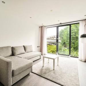 Bright Flat 1 min To Tower Bridge - Green Views