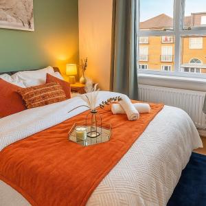 Dockside Home - 5 Comfy Beds-Perfect for Contractors and Families- Free Parking