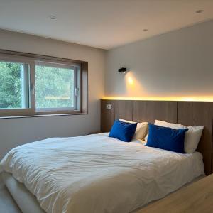 Hello, John - Remodeling, 1 minute walk from DMC Station, Good access to Hongdae, Han River