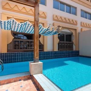Luxury Beachfront Villa with Private Pool on Palm Jumeirah near Atlantis