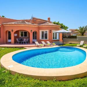 Villa Pomelo Blanco by Villa Plus