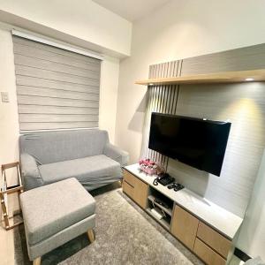 The Celandine in QC by House of Faith