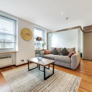 Urban London Base, 6mins walk to Marble Arch Station, 8mins walk to Hyde Park