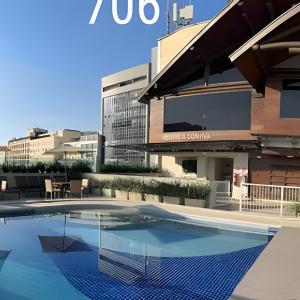 Apt 706