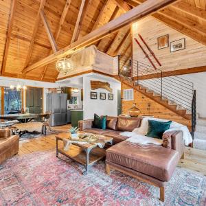 The Rigi Chalet HOA Beach Access Close to town