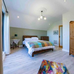 Peaceful Garden Studio near Gorey Sleeps 4 Parking