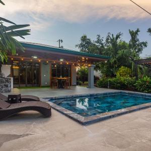Kaluma Toucan Farmstay Villa