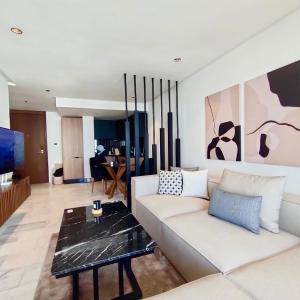 Beautiful Apartment, Great Location, Fiber Optic