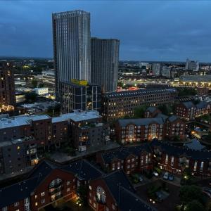 1BD City-Centre Magical Views