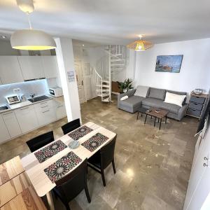 Colcha Suites - Duplex Penthouse by Medina Living