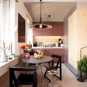 Studio Silver - Central City - Free Parking
