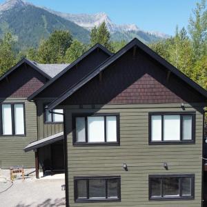 Powder House Chalet by Fernie Central Reservations