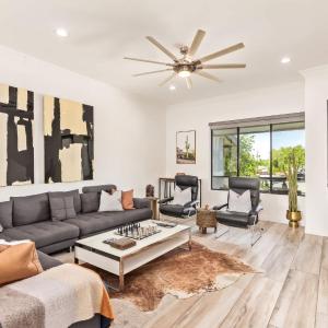 NEW Desert Standard Modern 3-Level Oasis