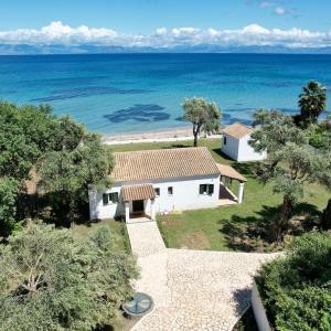 Beachfront Villa with Garden - Valentine Corfu