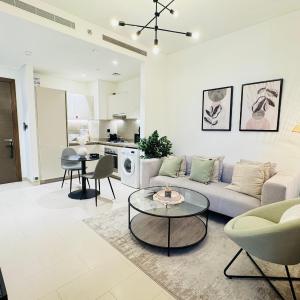 Creek Views 1 BR, Mins to Downtown in Sobha Creek Vistas