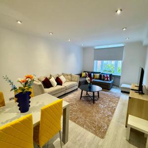 Beautiful 2 Bedrooms apartment central London