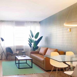 Apartamento de diseño con piscina