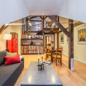 Old Riga Heart Loft, 4 Sleeps