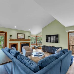 Park City Condo Walk to Ski plus Shared Hot Tub