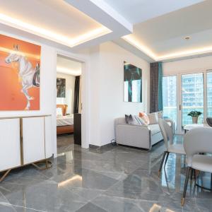 Cozy and Uniquely Furnished One Bedroom Dubai Marina