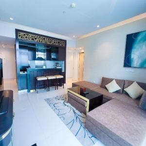 Damac Upper Crest - Blue Ocean Holiday Homes