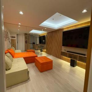 Supreme Luxury 2BR Condo - Azure Urban Resort Residences near Manila Airport