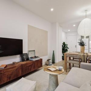 Cantone - 2 bedrooms, balcony and terrace in Ciutat Vella